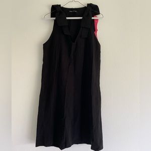 Black Sleeveless Dress